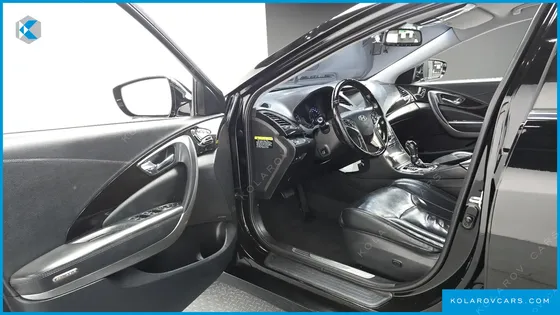 HYUNDAI GRANDEUR HG240 MODERN