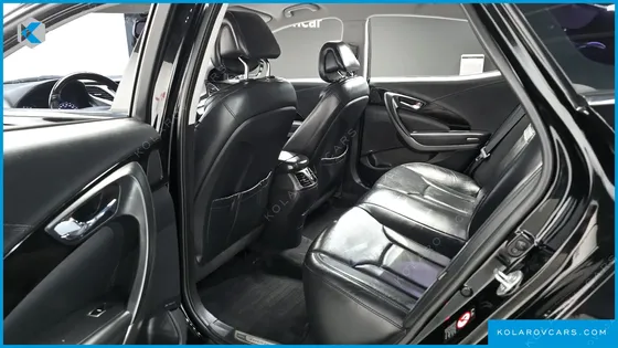 HYUNDAI GRANDEUR HG240 MODERN