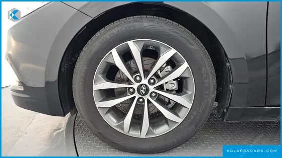 HYUNDAI GRANDEUR HG240 LUXURY