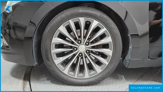 HYUNDAI GRANDEUR HG300 EXCLUSIVE