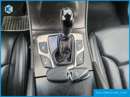 HYUNDAI GRANDEUR HG240 MODERN