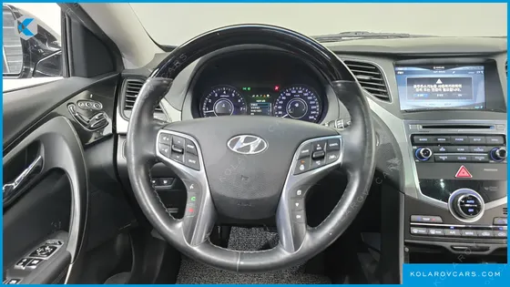 HYUNDAI GRANDEUR LPG HG300 EXCLUSIVE