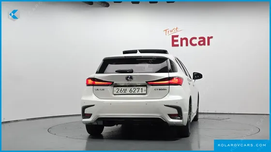 LEXUS CT200H 1.8 SUPREME