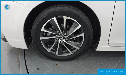 LEXUS CT200H 1.8 SUPREME