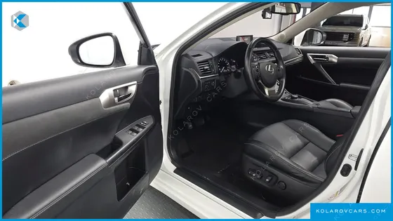 LEXUS CT200H 1.8 SUPREME
