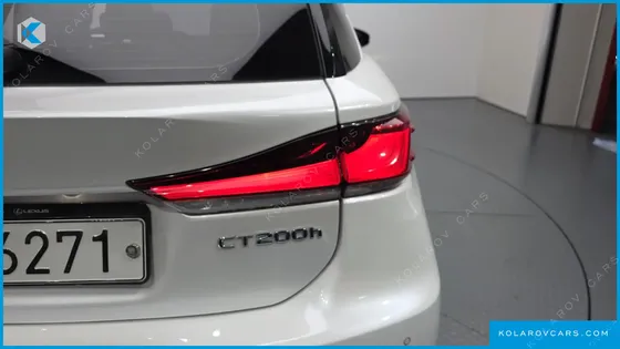 LEXUS CT200H 1.8 SUPREME