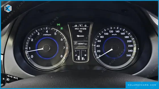 HYUNDAI GRANDEUR HG240 MODERN