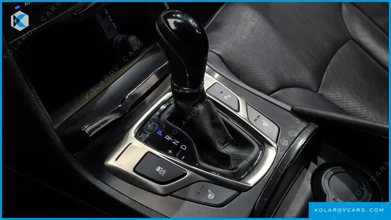 HYUNDAI GRANDEUR HG240 MODERN