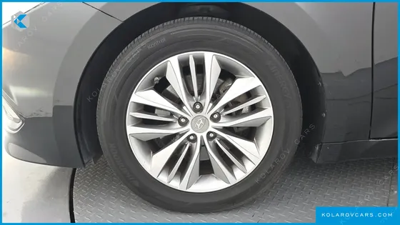 HYUNDAI GRANDEUR HG240 MODERN COLLECTION