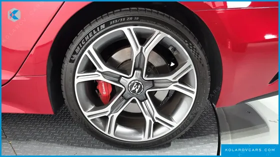 KIA STINGER 3.3 TURBO 2WD