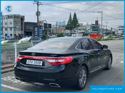 HYUNDAI GRANDEUR HG240 MODERN