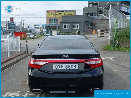 HYUNDAI GRANDEUR HG240 MODERN