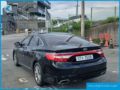 HYUNDAI GRANDEUR HG240 MODERN