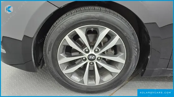 HYUNDAI GRANDEUR HG240 LUXURY