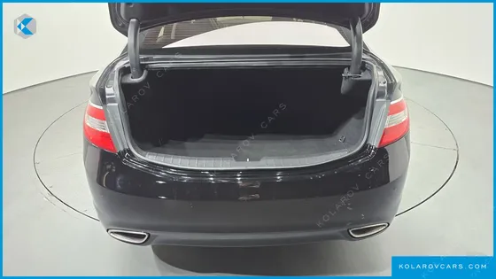 HYUNDAI GRANDEUR HG240 LUXURY