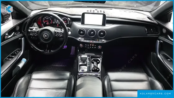 KIA STINGER 2.0 TURBO 2WD