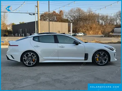 KIA STINGER 3.3 TURBO AWD