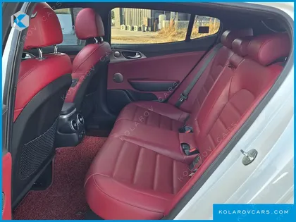 KIA STINGER 3.3 TURBO AWD