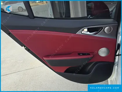 KIA STINGER 3.3 TURBO AWD