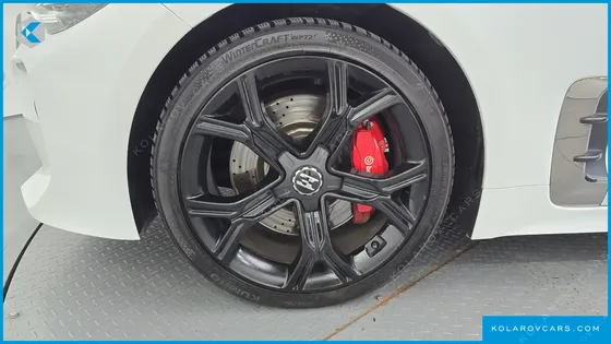KIA STINGER 2.0 TURBO 2WD