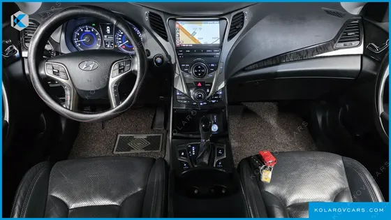 HYUNDAI GRANDEUR HG300 PREMIUM