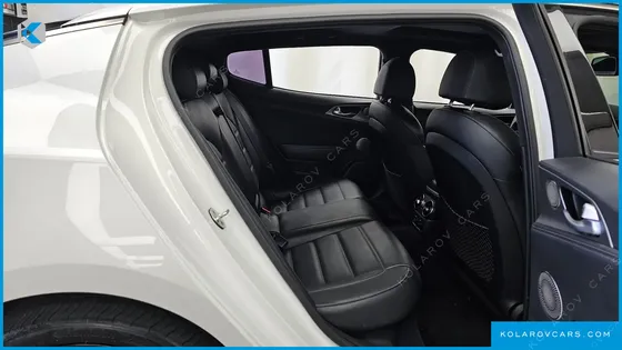 KIA STINGER 3.3 TURBO AWD