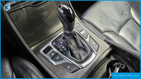 HYUNDAI GRANDEUR HG240 MODERN COLLECTION