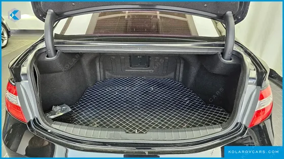 HYUNDAI GRANDEUR HG240 MODERN COLLECTION