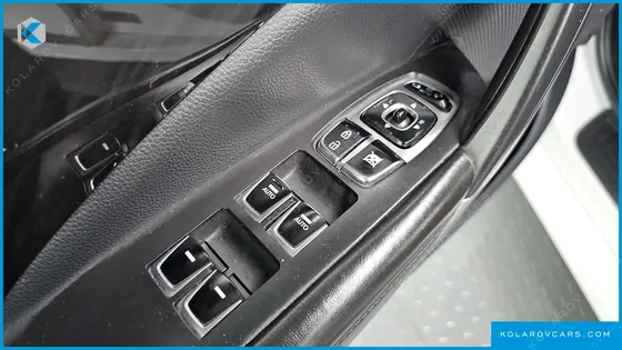 HYUNDAI GRANDEUR HG300 PREMIUM COLLECTION
