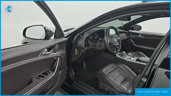 KIA STINGER 2.0 TURBO AWD