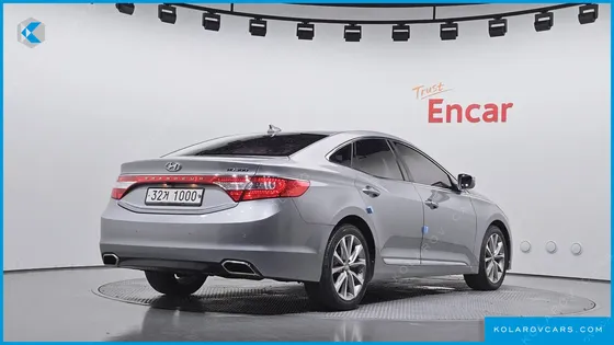 HYUNDAI GRANDEUR HG300 PREMIUM