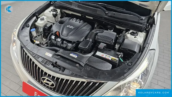 HYUNDAI GRANDEUR HG240 MODERN