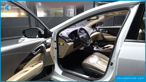 HYUNDAI GRANDEUR HG300 PREMIUM