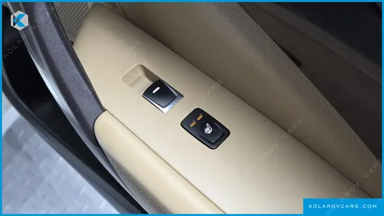 HYUNDAI GRANDEUR HG300 PREMIUM