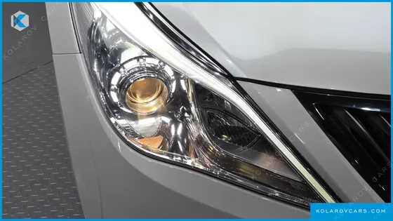 HYUNDAI GRANDEUR HG300 PREMIUM