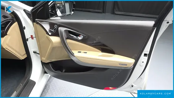 HYUNDAI GRANDEUR HG300 PREMIUM