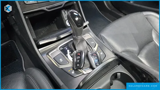HYUNDAI GRANDEUR HG240 MODERN