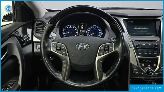 HYUNDAI GRANDEUR HG240 MODERN