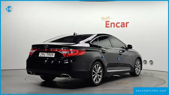 HYUNDAI GRANDEUR HG300 EXCLUSIVE COLLECTION