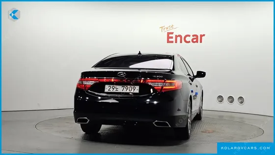 HYUNDAI GRANDEUR HG300 EXCLUSIVE COLLECTION