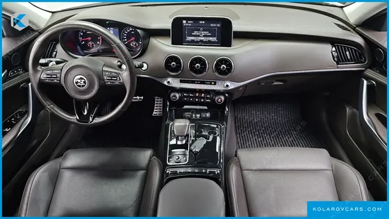 KIA STINGER 2.0 TURBO 2WD