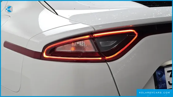 KIA STINGER 2.0 TURBO 2WD