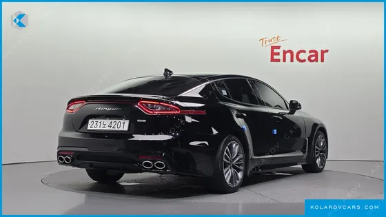 KIA STINGER 2.0 TURBO AWD