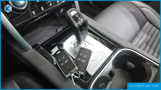 LAND ROVER DISCOVERY SPORT D200 S