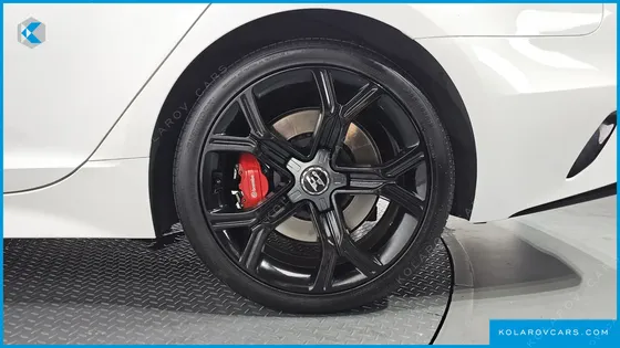 KIA STINGER 2.0 TURBO AWD