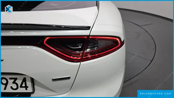 KIA STINGER 2.0 TURBO AWD
