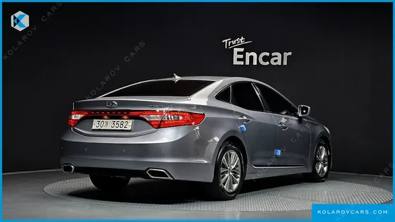 HYUNDAI GRANDEUR HG240 MODERN