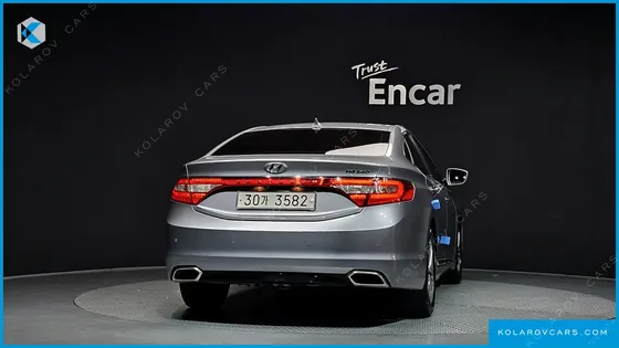 HYUNDAI GRANDEUR HG240 MODERN