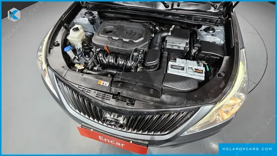 HYUNDAI GRANDEUR HG240 MODERN