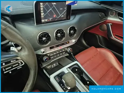 KIA STINGER 3.3 TURBO AWD